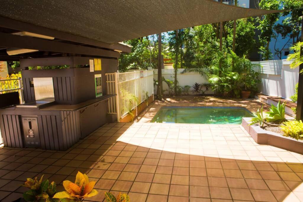 Surfers Paradise Self Contained 1 Bed Unit 골드코스트 외부 사진
