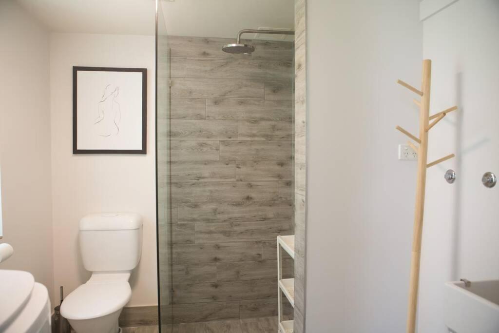 Surfers Paradise Self Contained 1 Bed Unit 골드코스트 외부 사진