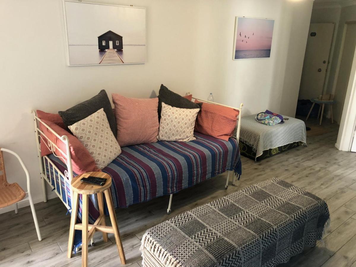 Surfers Paradise Self Contained 1 Bed Unit 골드코스트 외부 사진